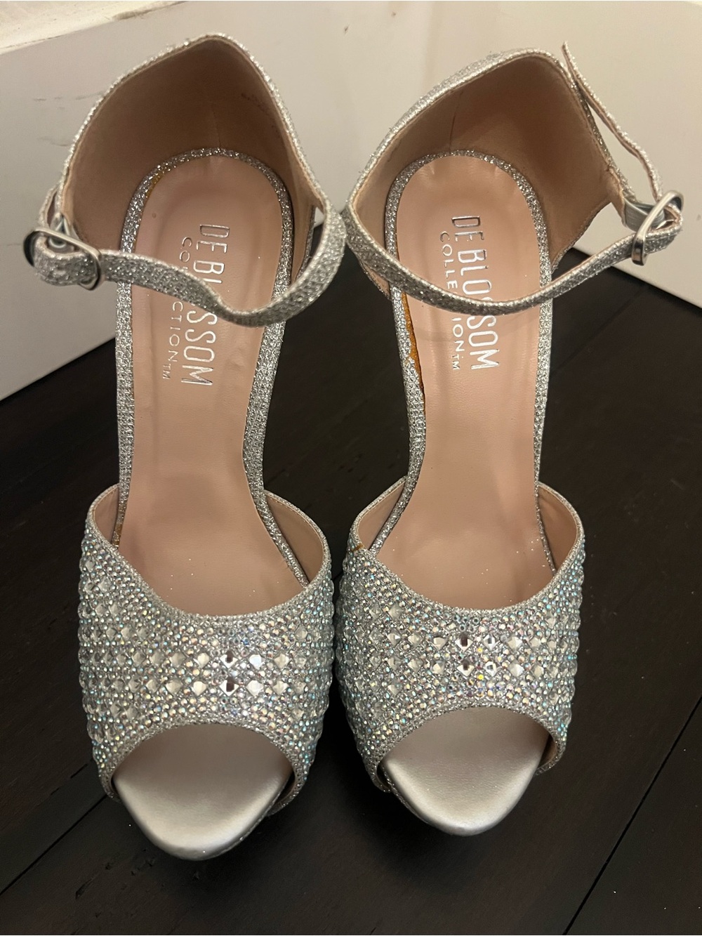 De Blossom Collection Silver Embellished Ankle-Strap Peep-Toe Heels size 5.5